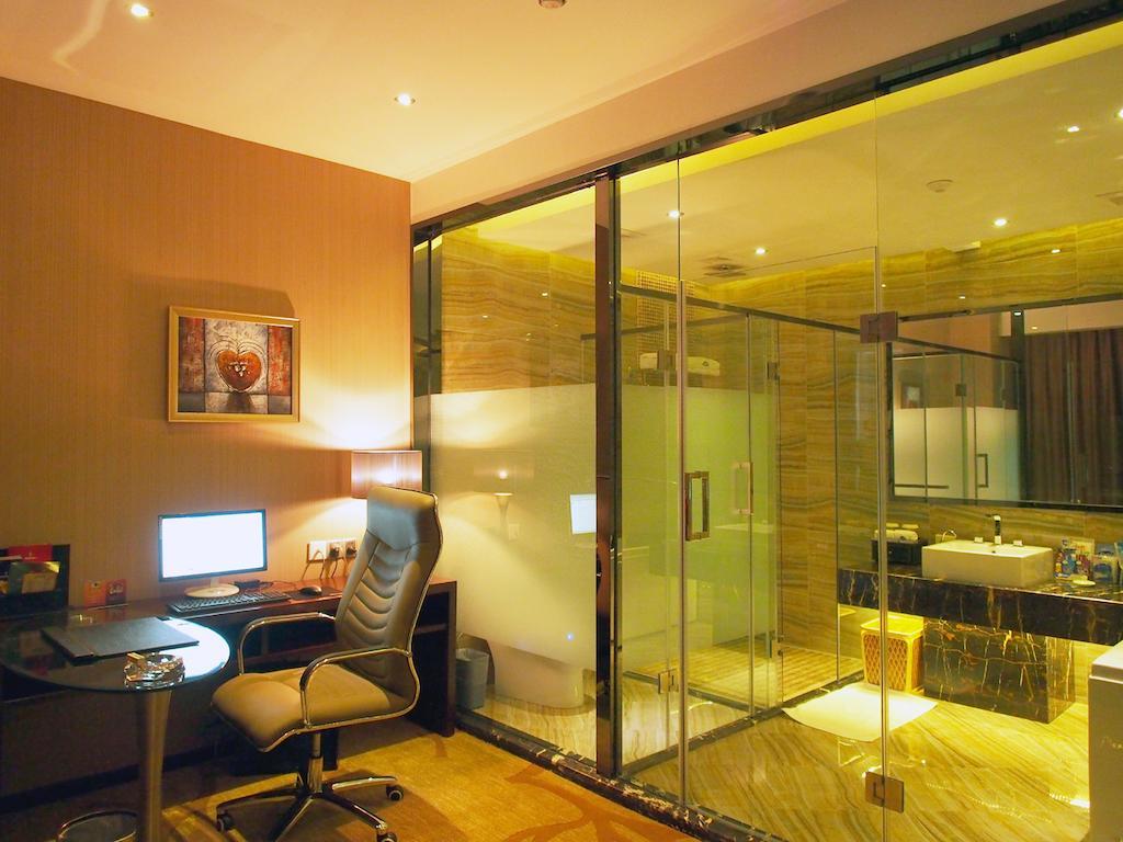 Chengdu Liwan International Hotel Стая снимка