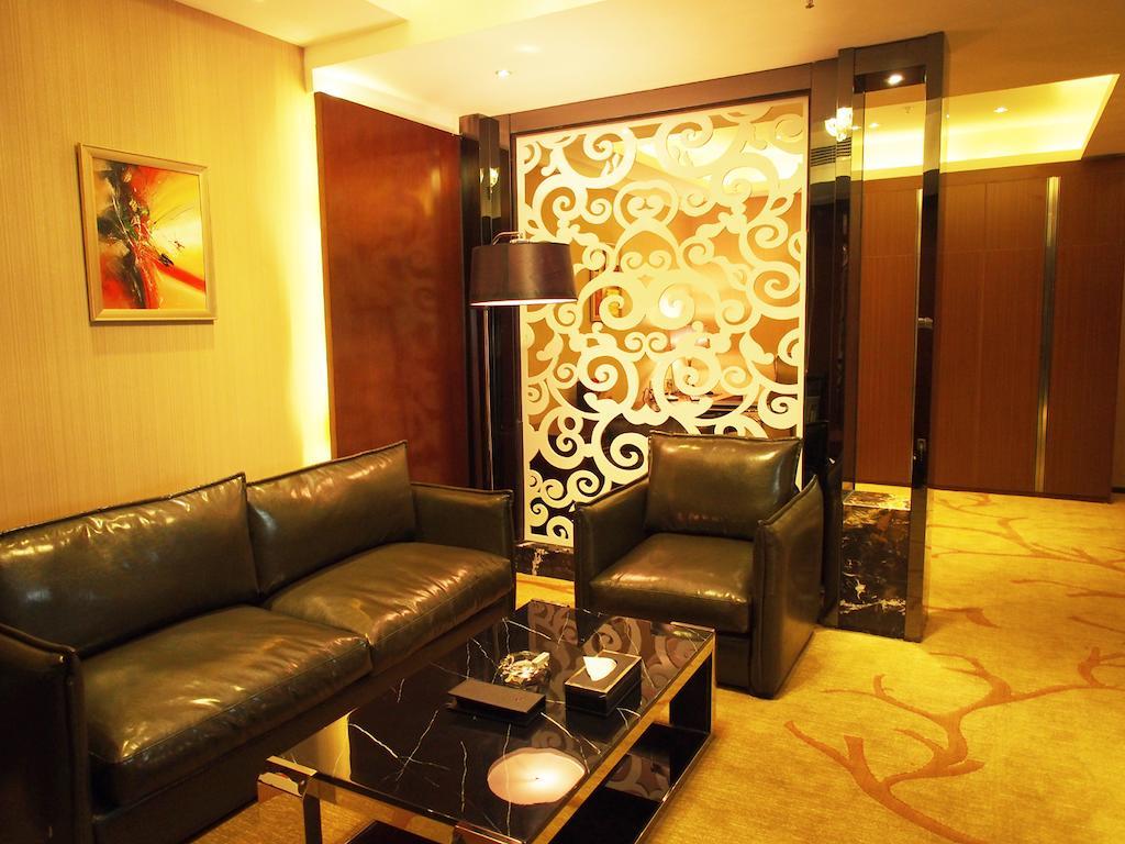 Chengdu Liwan International Hotel Стая снимка