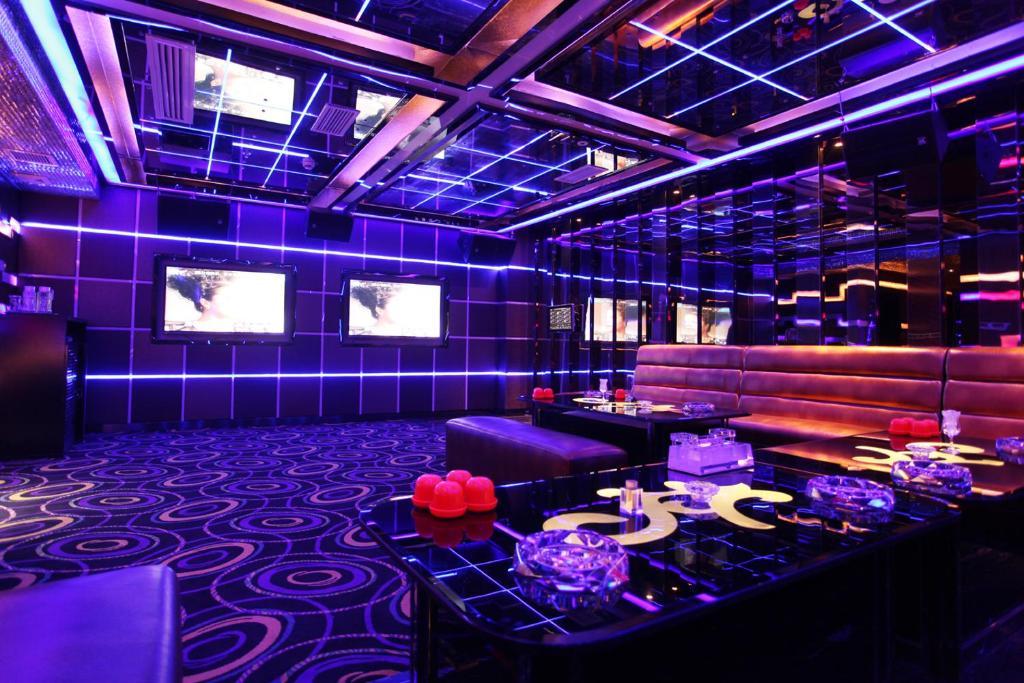 Chengdu Liwan International Hotel Екстериор снимка