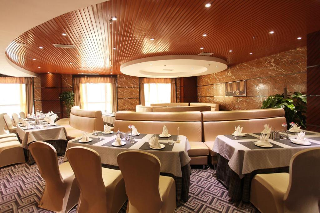 Chengdu Liwan International Hotel Екстериор снимка