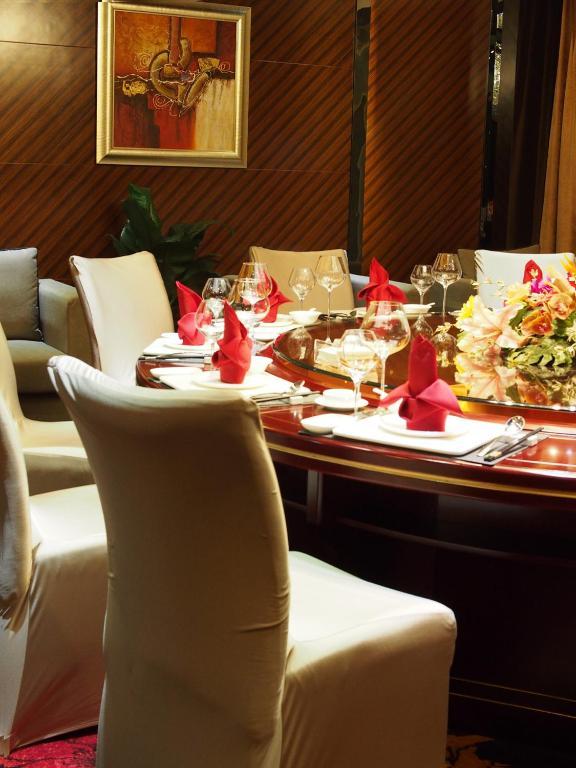 Chengdu Liwan International Hotel Екстериор снимка