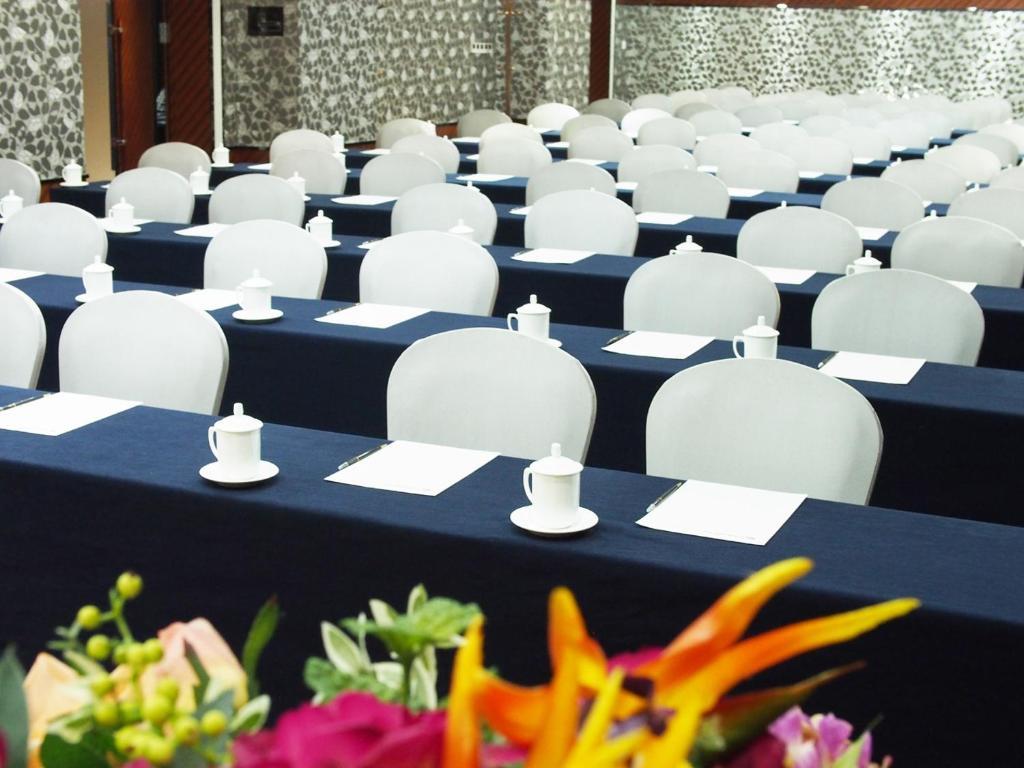 Chengdu Liwan International Hotel Екстериор снимка